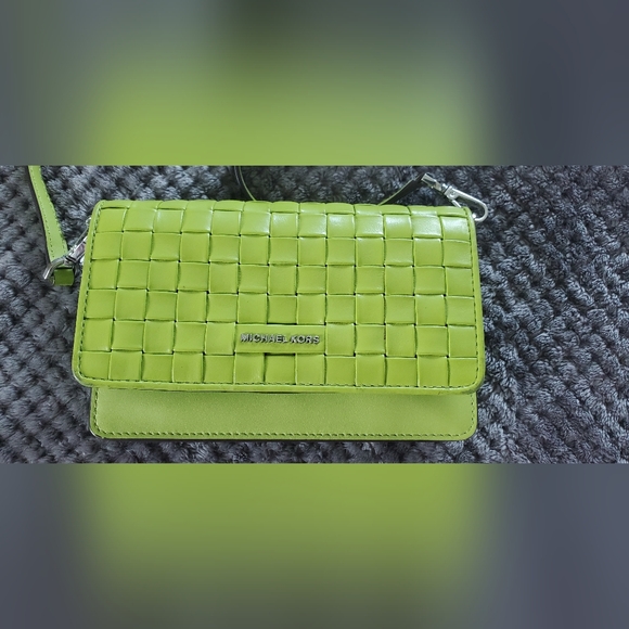 Michael Kors Cell Phone Purse - Picture 7 of 7